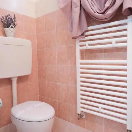 Welc-om Santa Giustina Apartment *